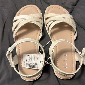 Girls children place sandals, new with tags never worn